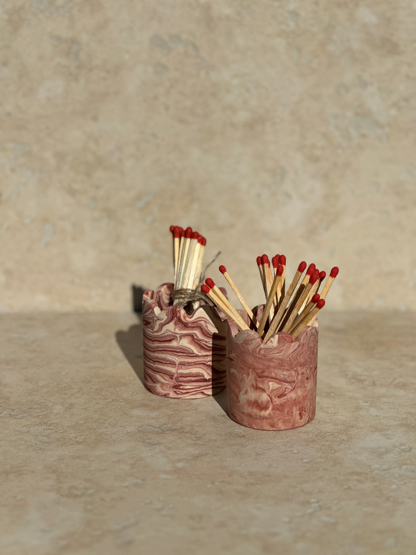 Pots allumettes marbré bordeaux et beige