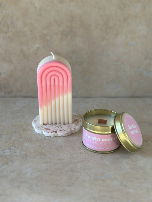 Trio Bougies & Terrazzo avec une bougie arche, un support bougie en Terrazzo et une bougie Mimpito