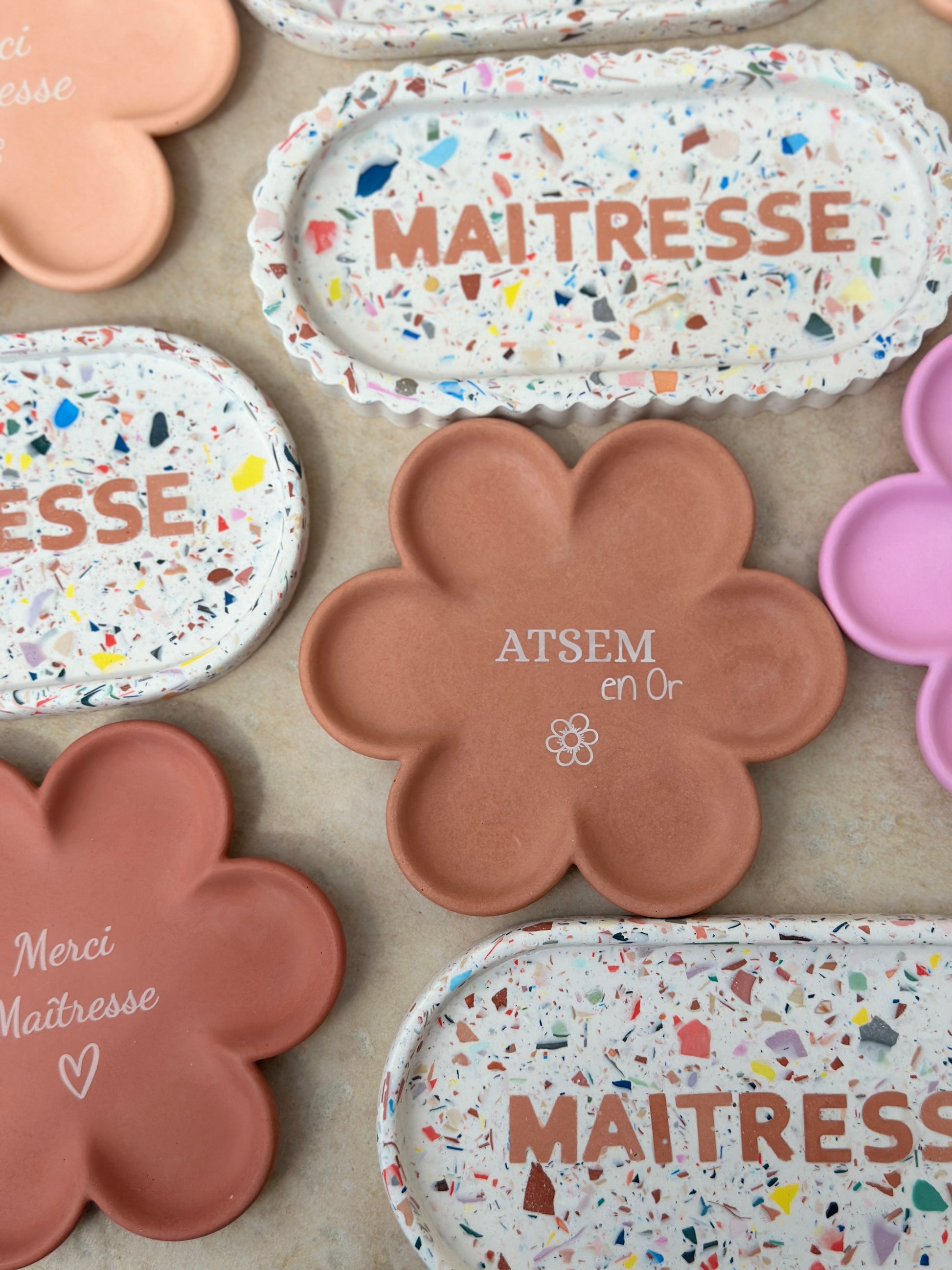 Cadeaux fin d'année scolaire plateaux et coupelles