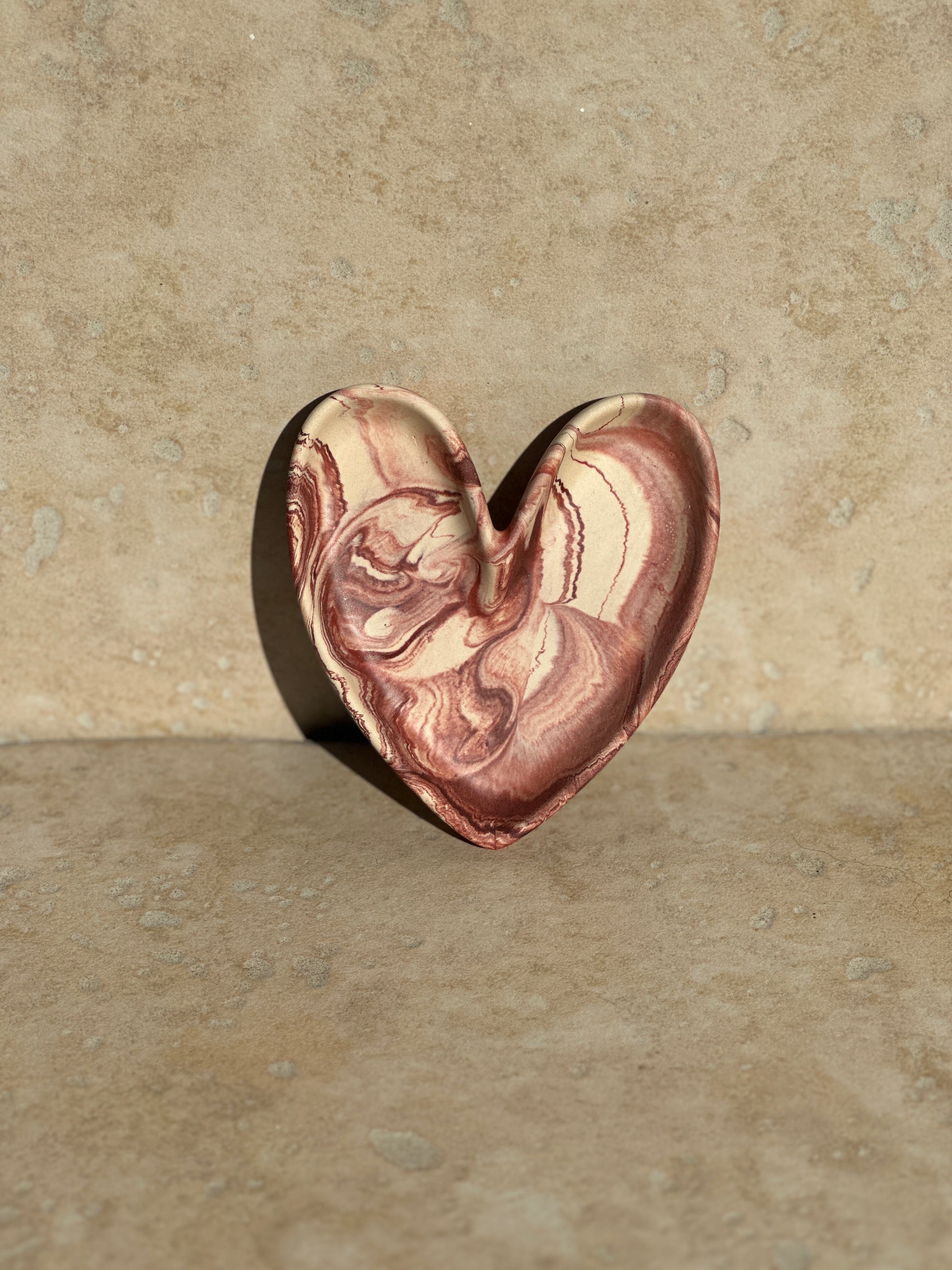 Coupelle à bijoux  cœur marbré bordeaux & beige 