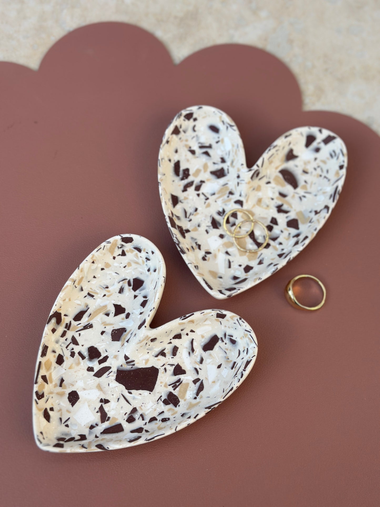 Coupelles cœur à bijoux Terrazzo café crème 