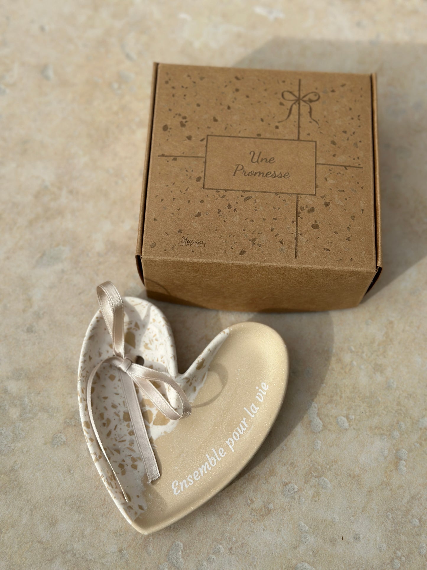 Coupelle Cœur avec Ruban – Demande en Mariage & Cérémonie
