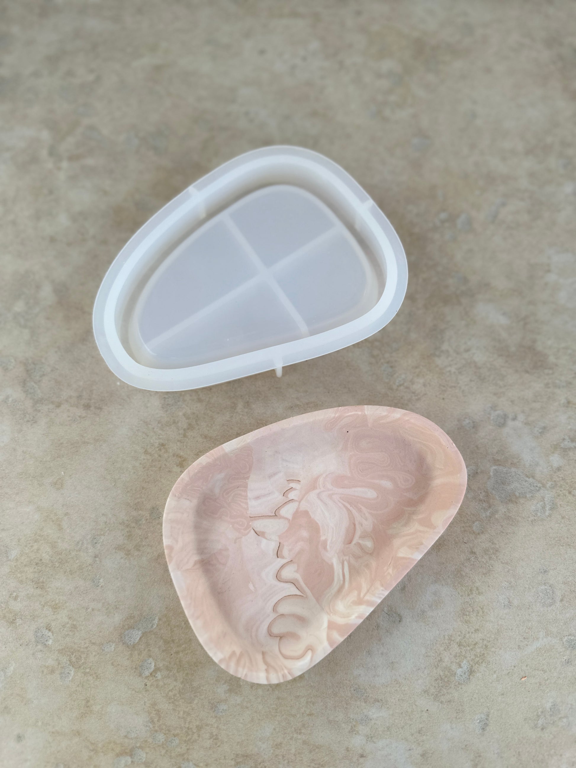 Moule silicone petit plateau asymétrique