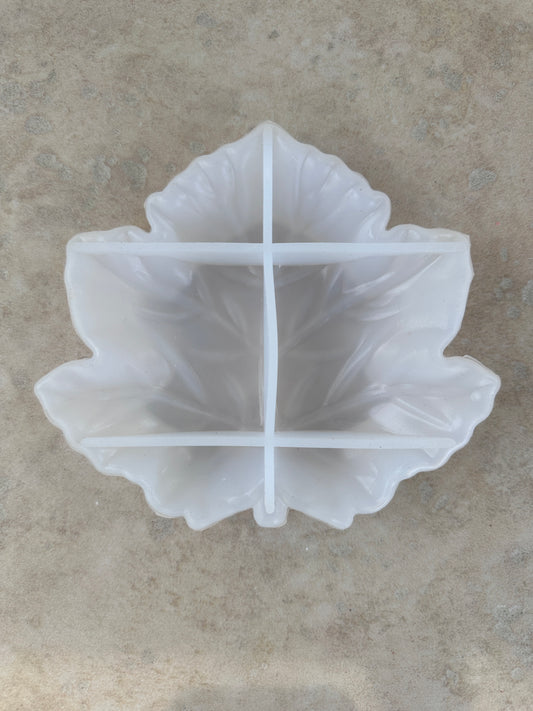 Moule silicone feuille d'érable dessous