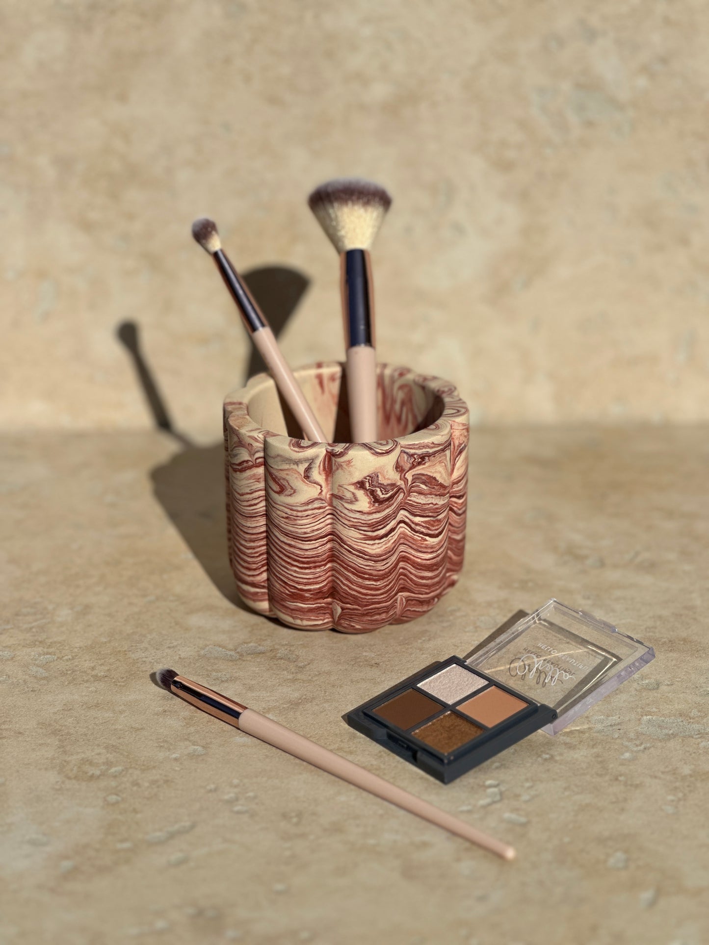 Pot Daisy Marbré Bordeaux et Beige