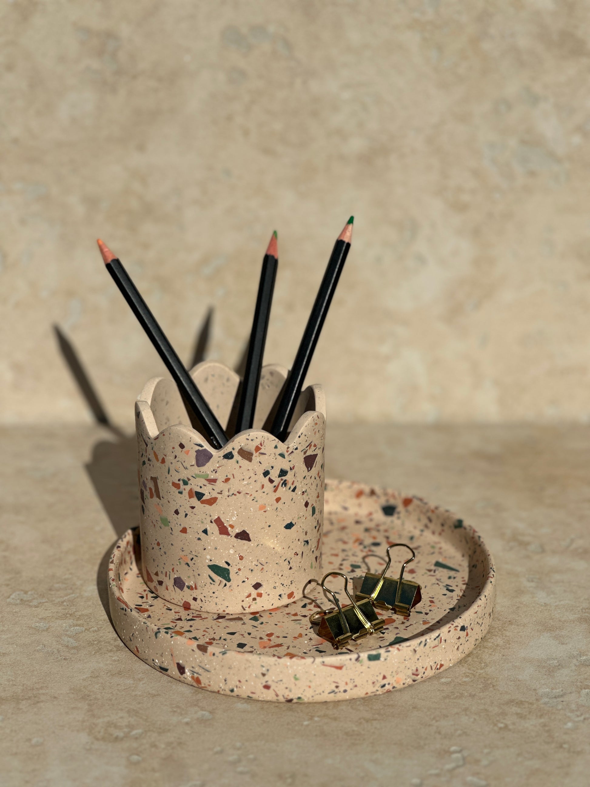 Pot Liora et plateau Lucy fond beige collection Éclats d'Automne