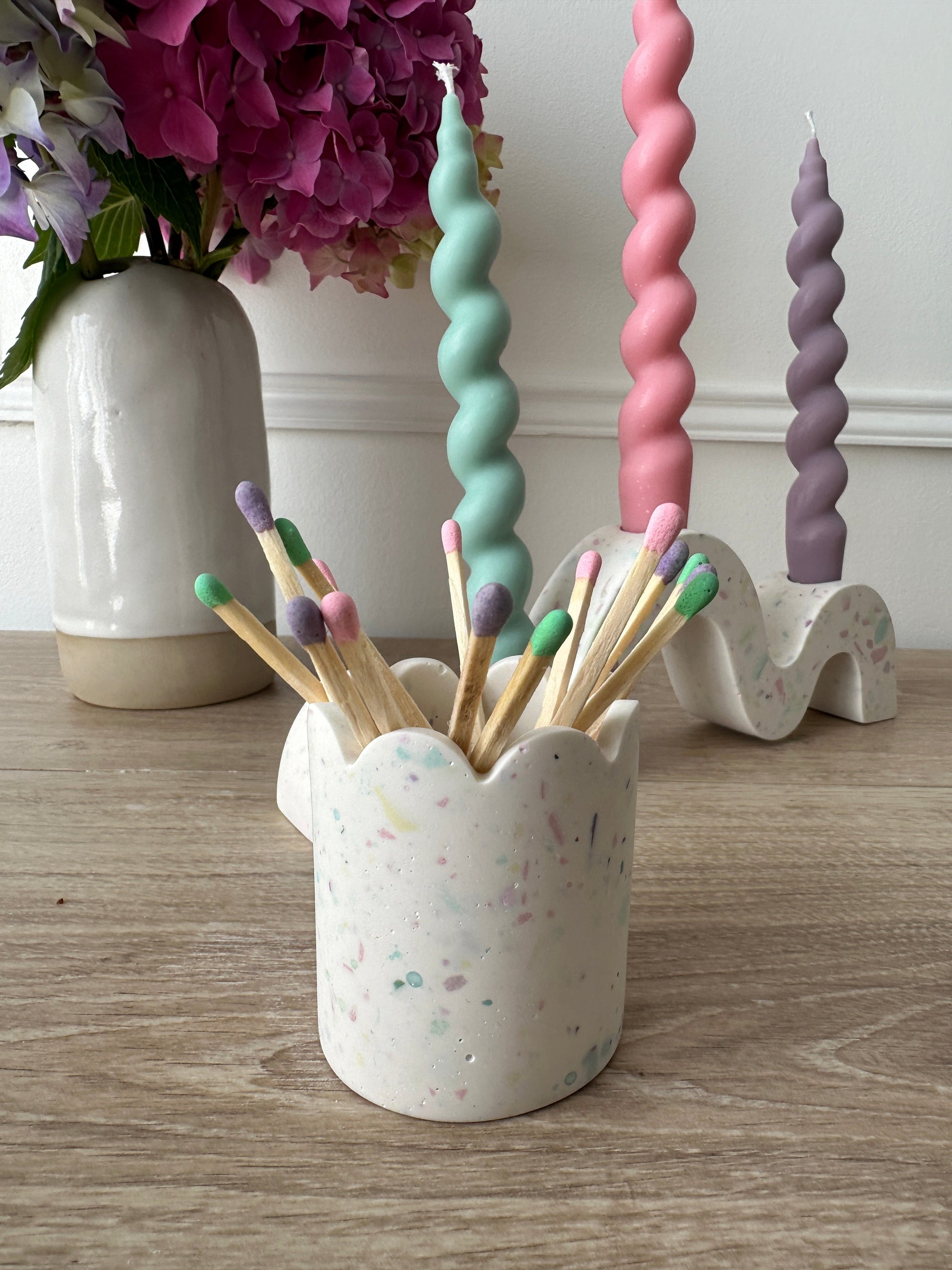 Le Bougeoir Wavy ~ Pastel - Maison Charlett