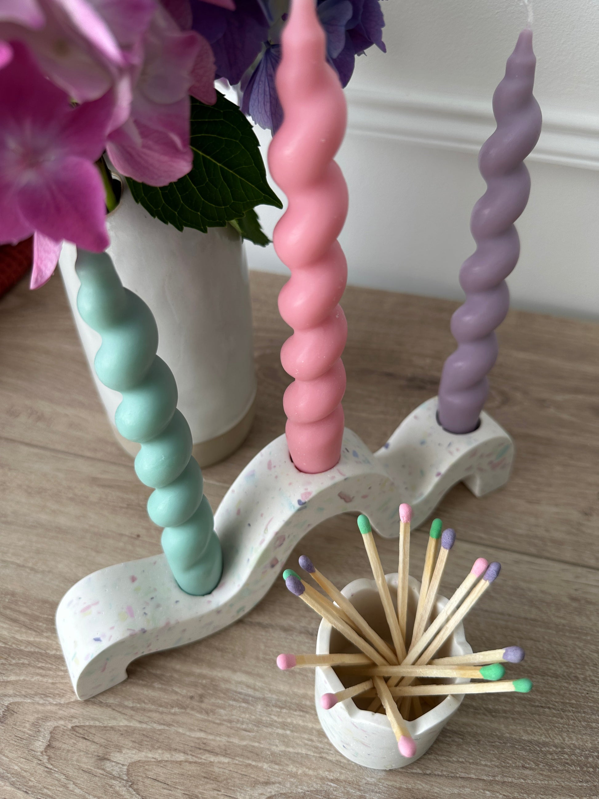 Le Bougeoir Wavy ~ Pastel - Maison Charlett