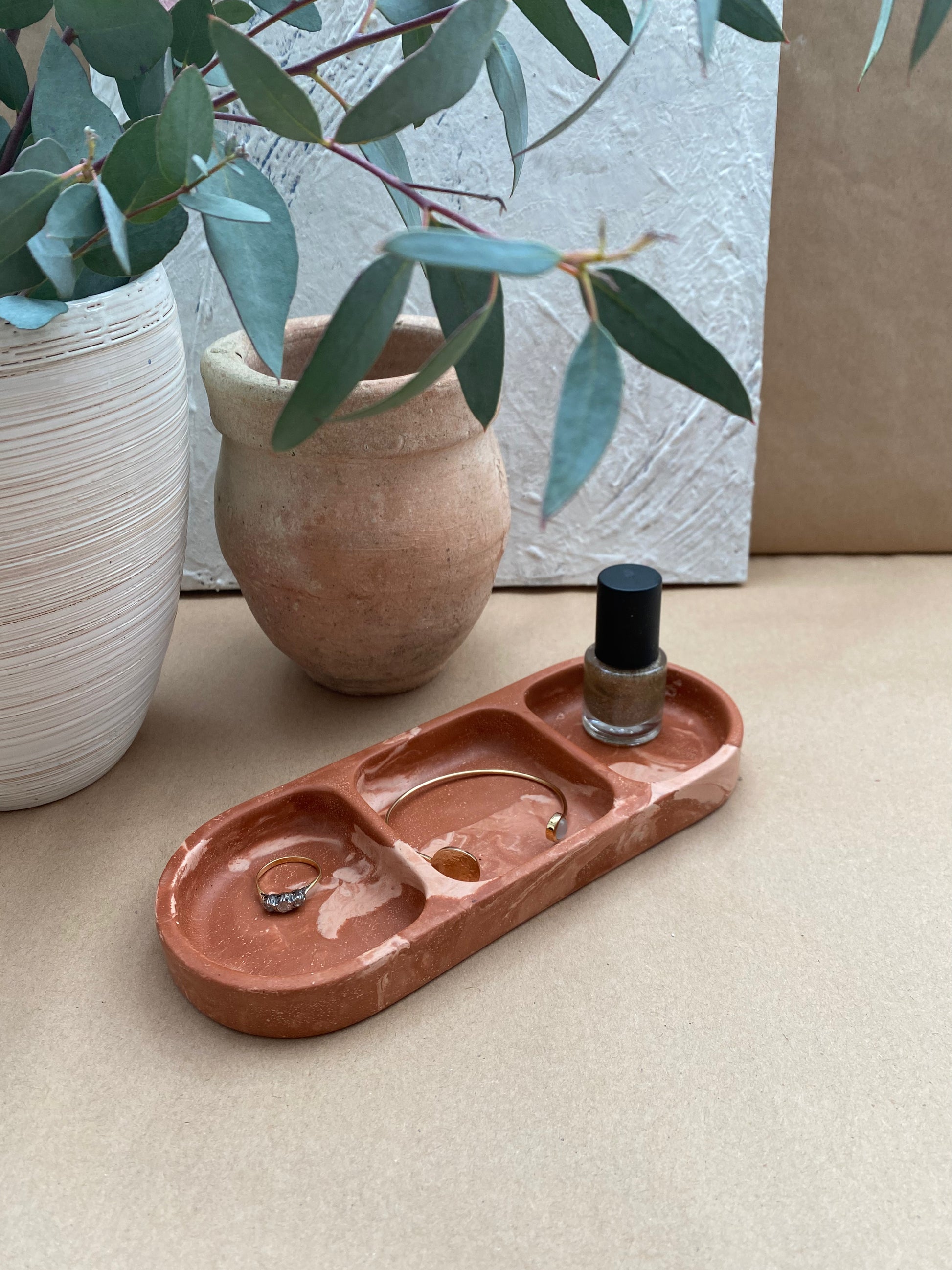 Plateau coupelle terracotta foncé marbré